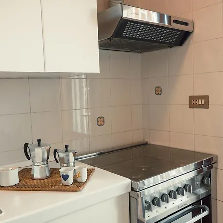 The Spacious With 3 Bedrooms And Private Parking Ρώμη