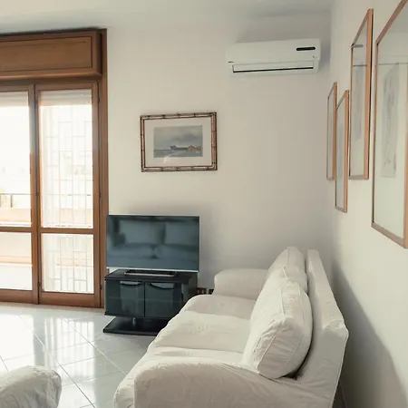 Appartement The Spacious With 3 Bedrooms And Private Parking Rome
