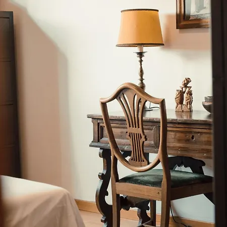 The Spacious With 3 Bedrooms And Private Parking Ρώμη